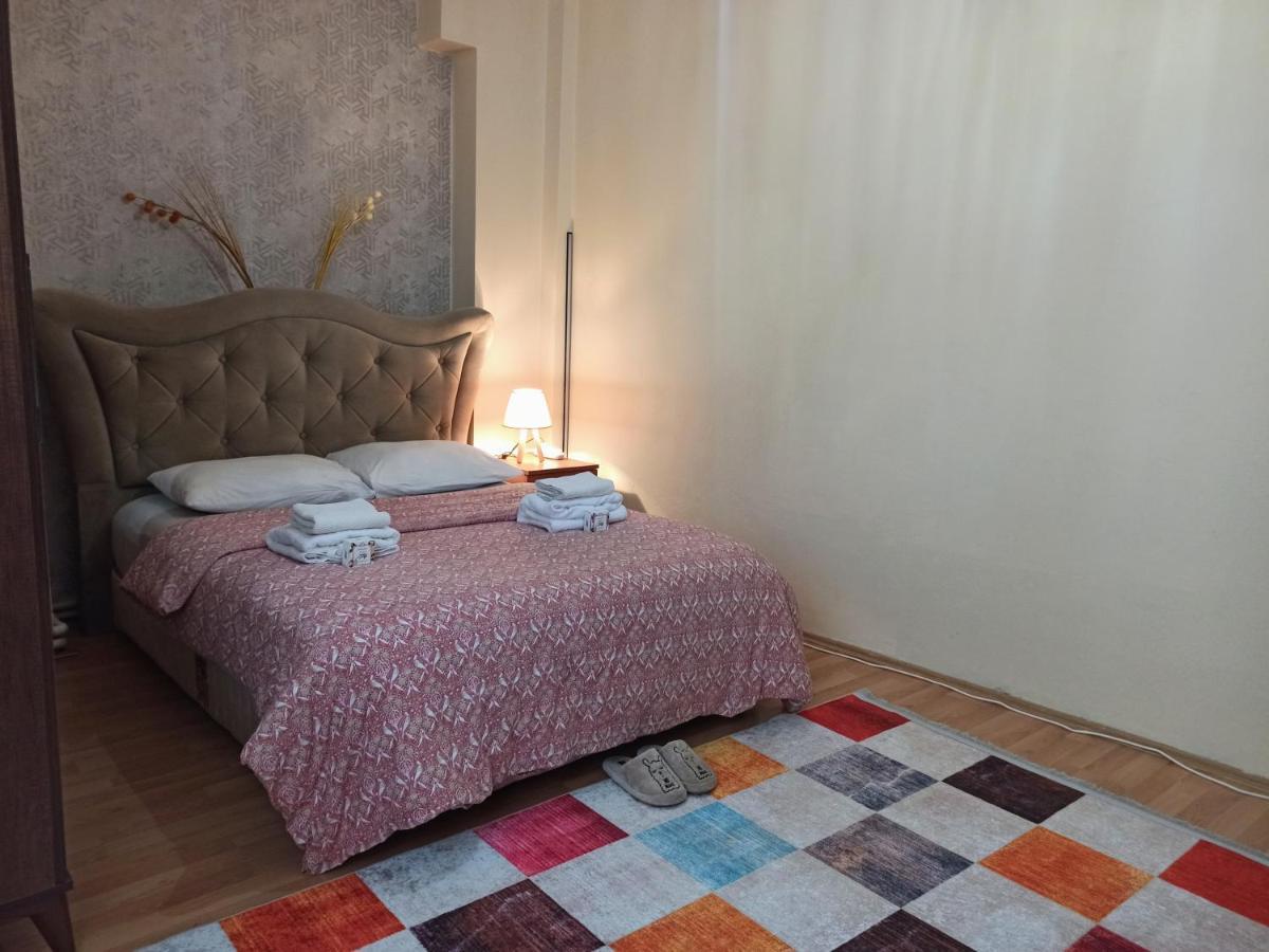 Private Room Close To Merter And Gungoren Textile Center อิสตันบูล ภายนอก รูปภาพ
